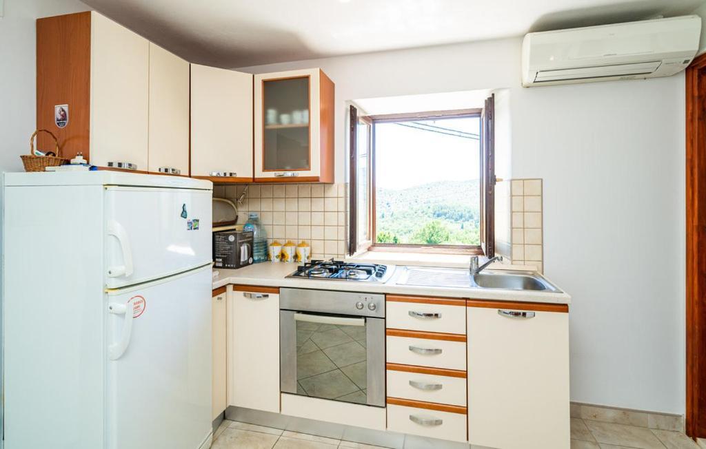 Apartment Harmony - With Free Parking Doli Екстериор снимка